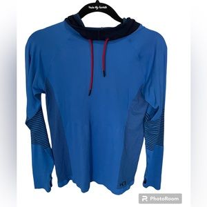 KARI TRAA hooded shirt with thumb holes. Size M. Like new condition EUC